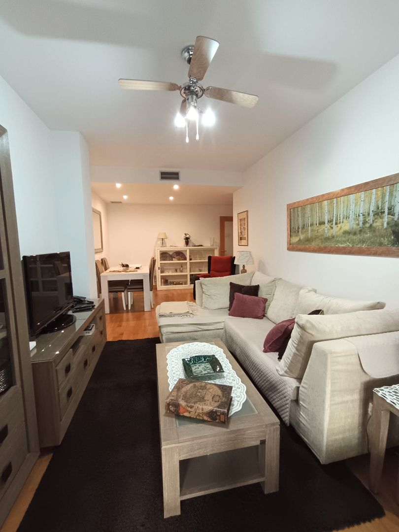 Sala de estar de Piso de alquiler en Rivas-Vaciamadrid con Calefacción, Jardín privado y Parquet