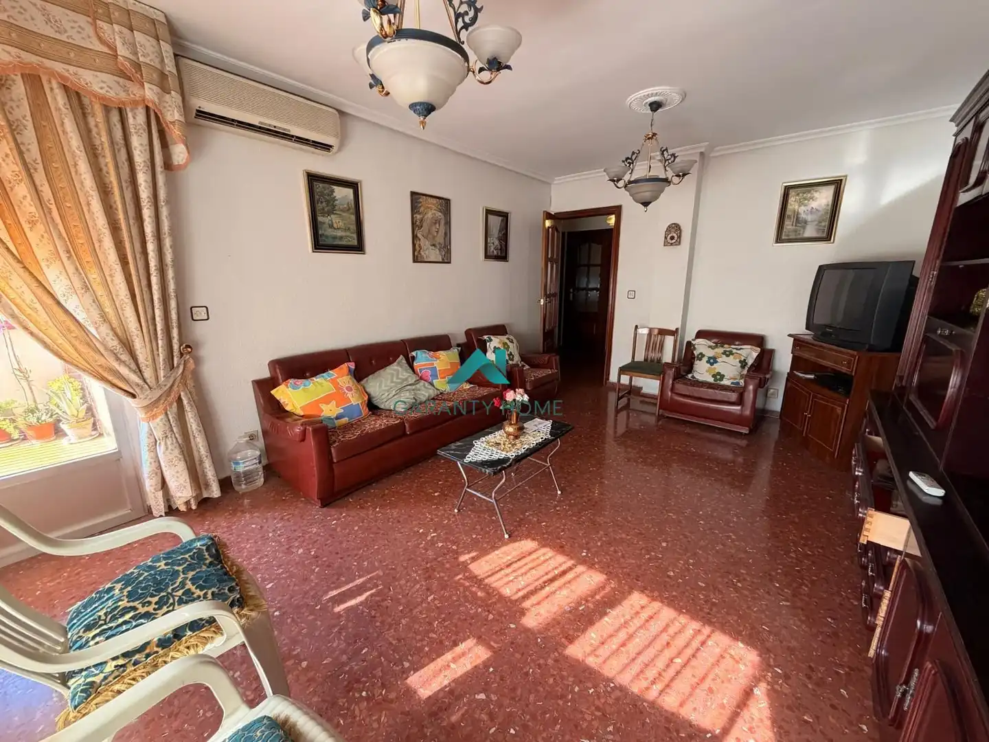Piso con terraza en venta en Martos, imagen 3