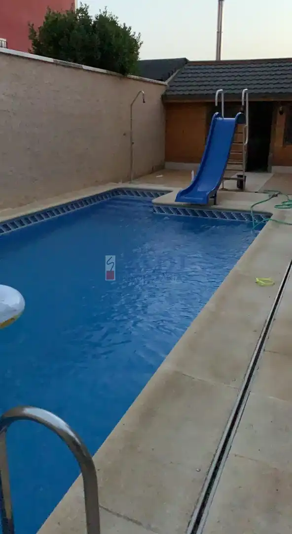 Chalet con piscina en venta en Valdepeñas, imagen 3