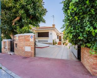 Exterior view of House or chalet for sale in Málaga Capital  with Heating, Private garden and Terrace