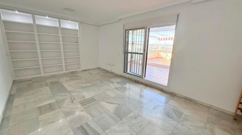 Foto 2 de Ático de alquiler en Avenida de Imperio Argentina, 7, Martín Carpena - Torre del Río, Málaga Capital