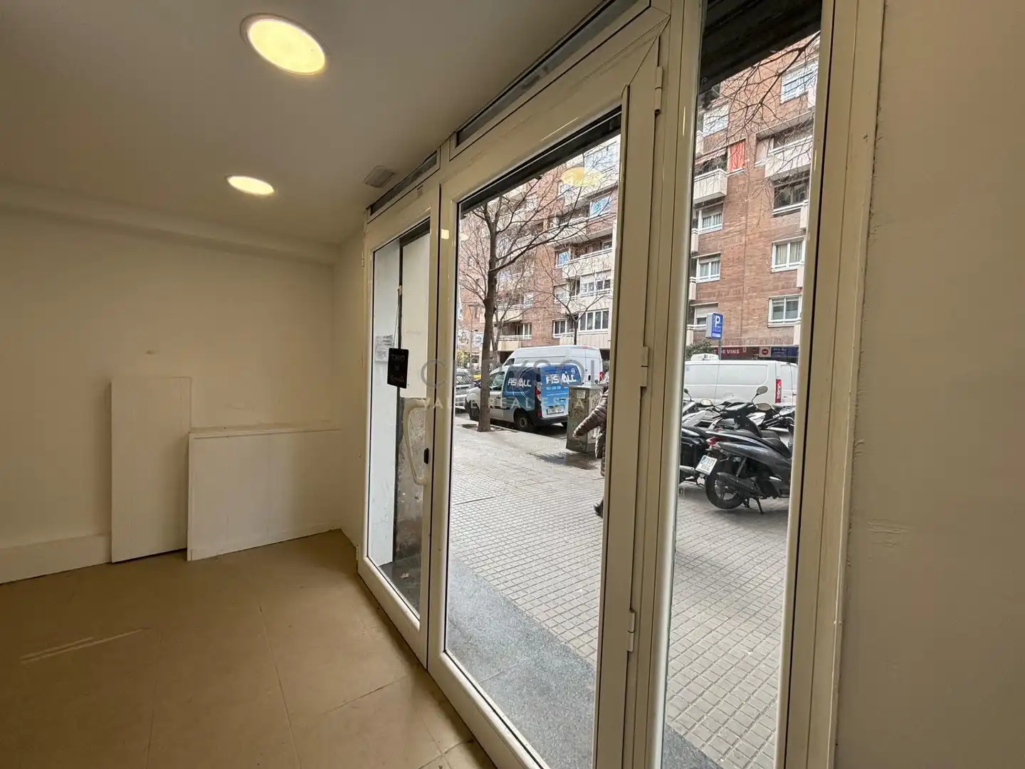 Local comercial en venta en Carrer de Villarroel, imagen 5