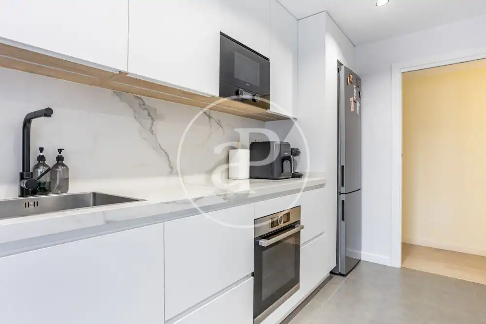 Kitchen of Flat for sale in Valencia  with Air Conditioner, Heating and Private garden