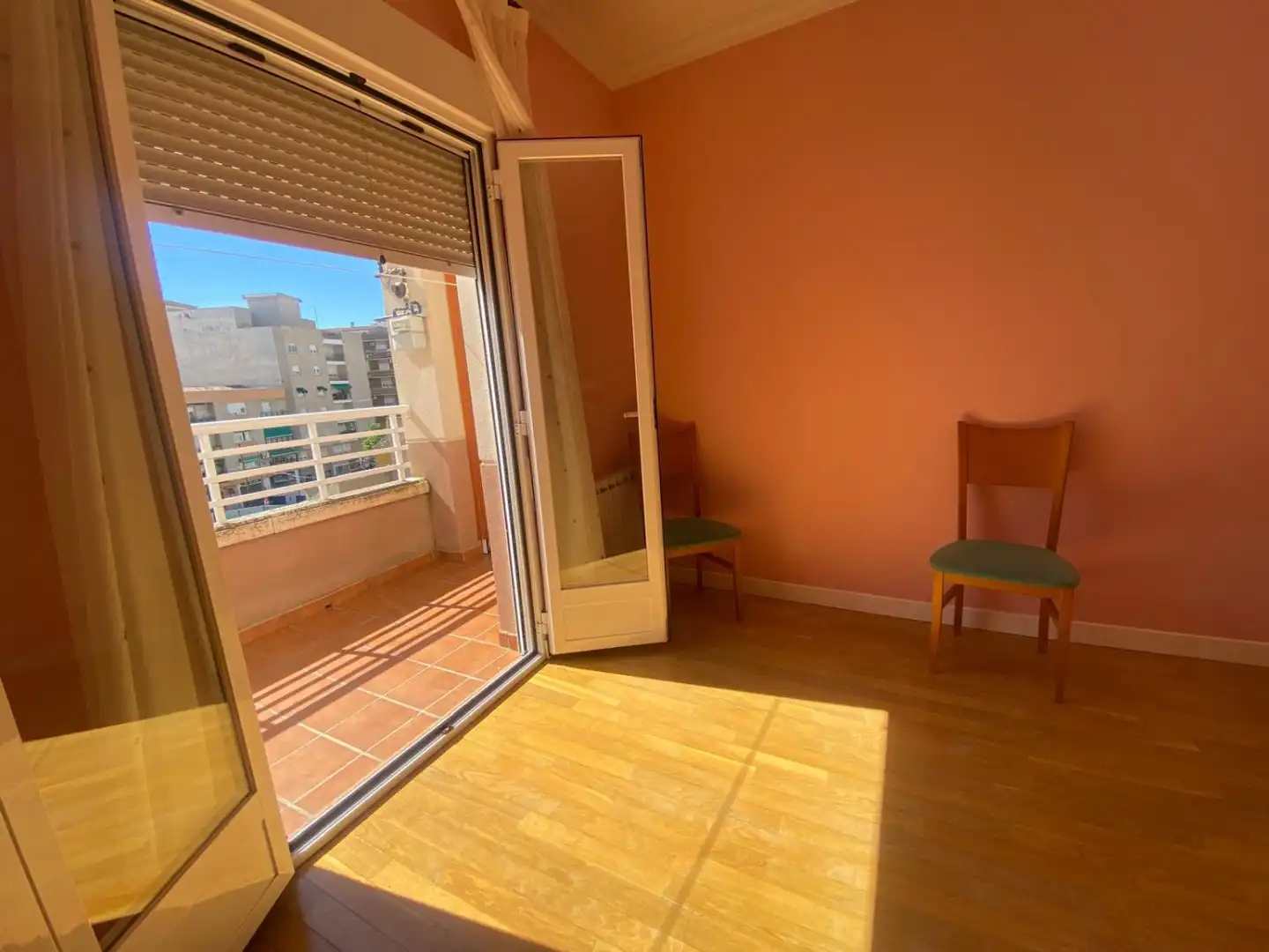 Habitación de Piso en venta en Valdepeñas con Aire acondicionado, Calefacción y Parquet