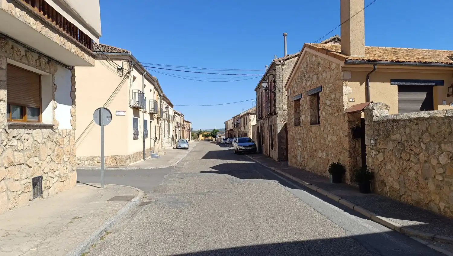 Vista exterior de Casa o chalet en venta en Muñoveros, Segovia