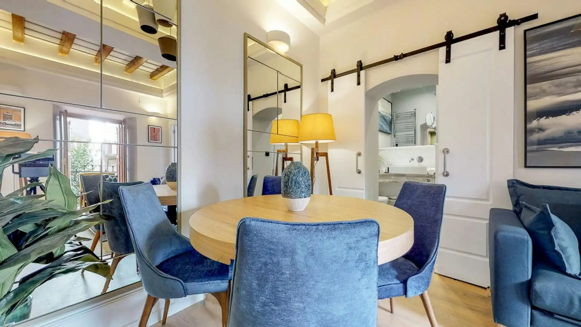 Comedor de Piso de alquiler en Sevilla con Aire acondicionado, Calefacción y Lavadora