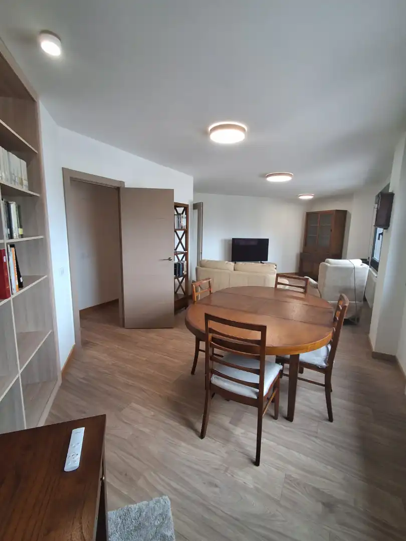 Comedor de Piso en venta en Oviedo  con Calefacción y Trastero