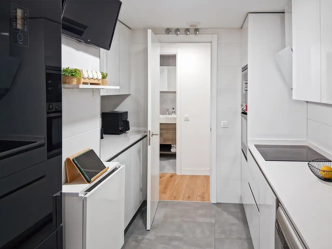 Küche von Wohnung zum Verkauf in Madrid mit Klimaanlage, Heizung und Terrasse