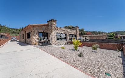 Vista exterior de Casa o xalet en venda en Prades amb Aire condicionat, Calefacció i Jardí privat