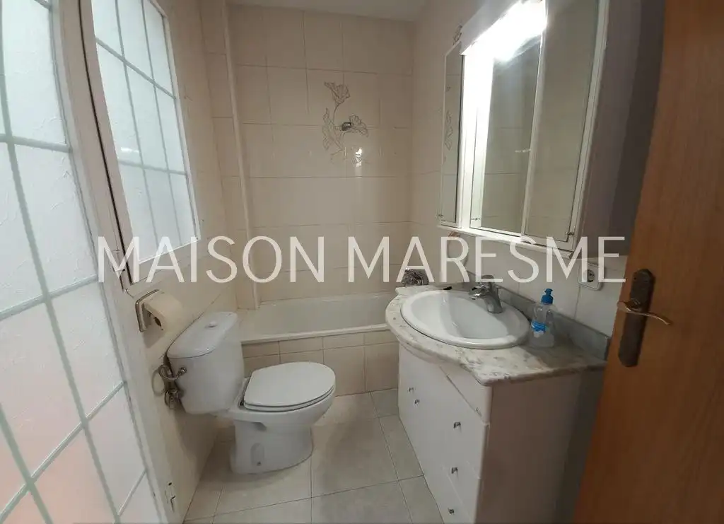 Baño de Dúplex en venta en Canet de Mar con Aire acondicionado, Calefacción y Terraza