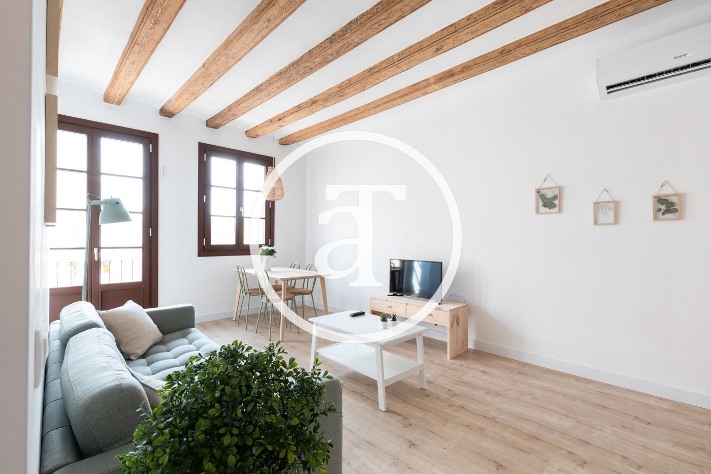Flat to rent in Carrer de Joaquín Costa, 36, El Raval