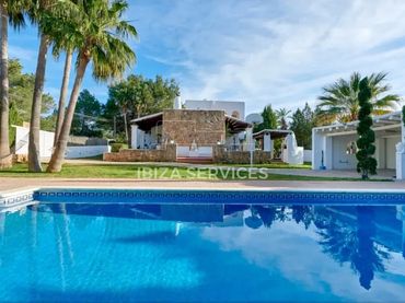 Villa con piscina in affitto a Sant Agustí-Cala de Bou