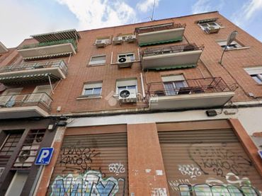 Piso con balcón en venta en Usera
