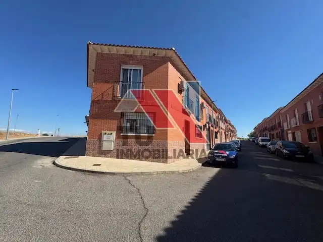 Vista exterior de Casa o chalet en venta en Novés con Terraza y Balcón