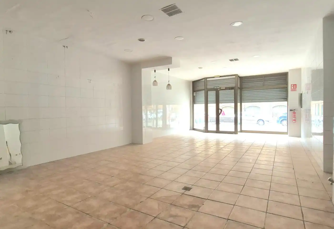 Local en venta en Terrassa con Aire acondicionado