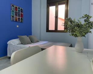 Dormitori de Apartament per a compartir en  Sevilla Capital