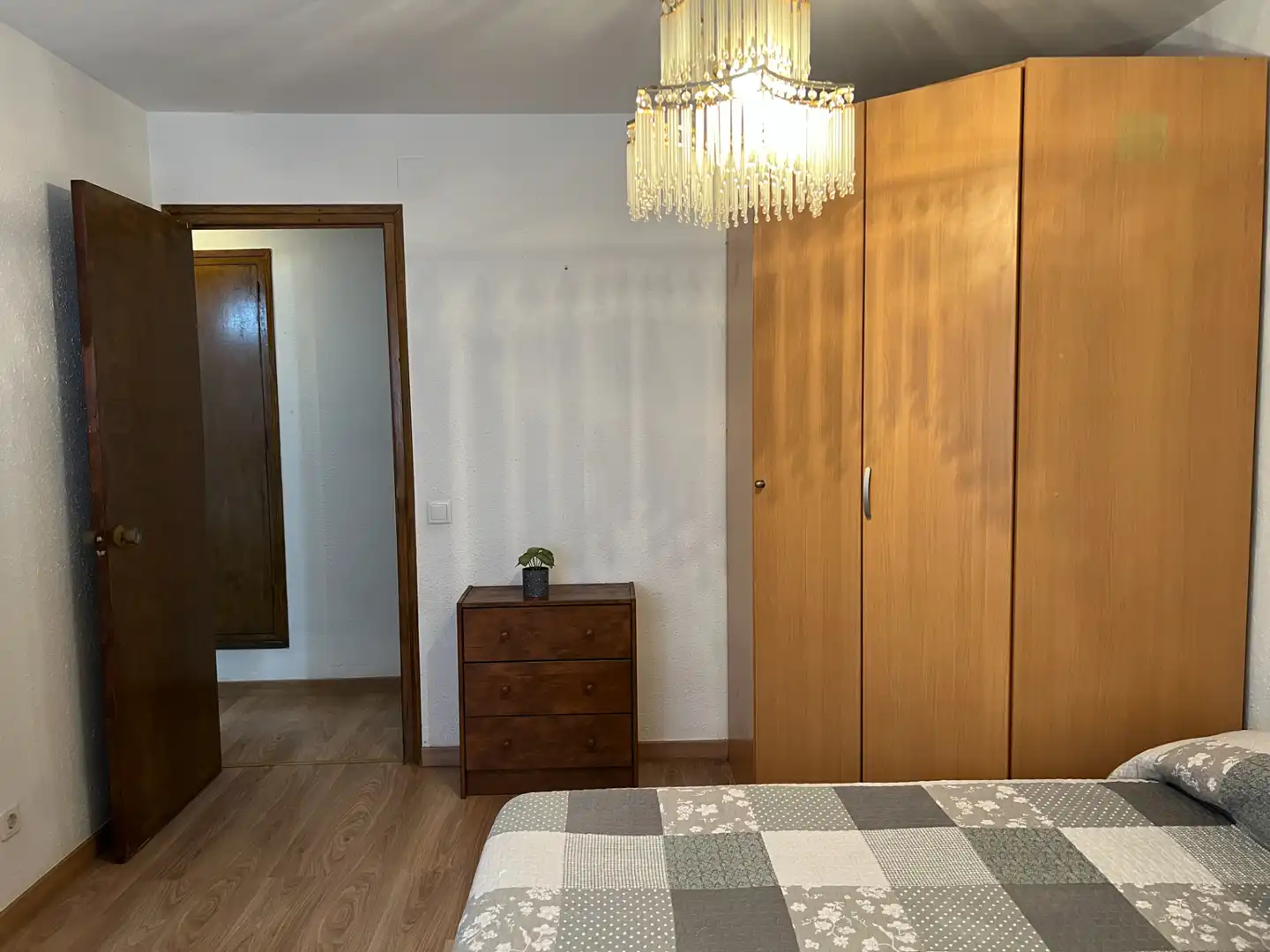 Dormitori de Pis en venda en Jaca amb Calefacció, Terrassa i Moblat