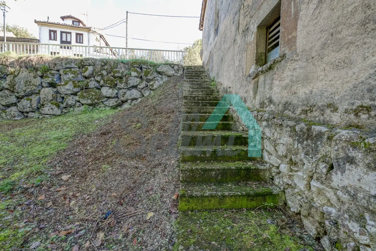Casa adosada en venta en Oviedo 