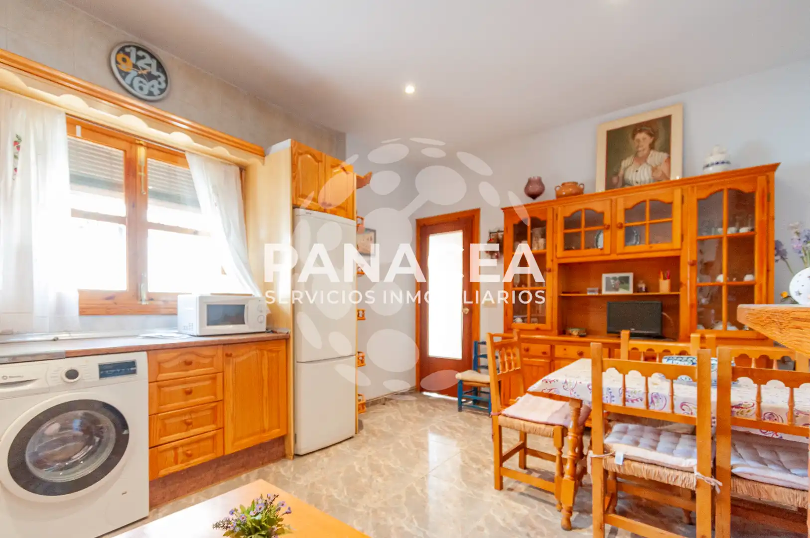 Vista exterior de Casa o chalet en venta en Nevada con Terraza, Amueblado y Lavadora