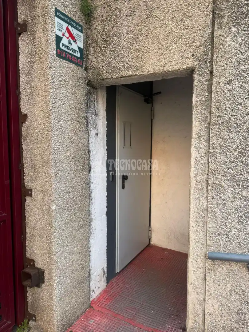 Garage zum Verkauf in Fuenlabrada mit Alarm