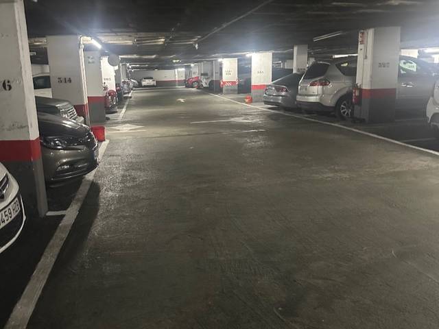 Garaje en Venta en Plaza Rufino de Castro, 2 en La Alhóndiga