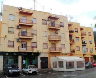 Vista exterior de Local en venda en Orihuela