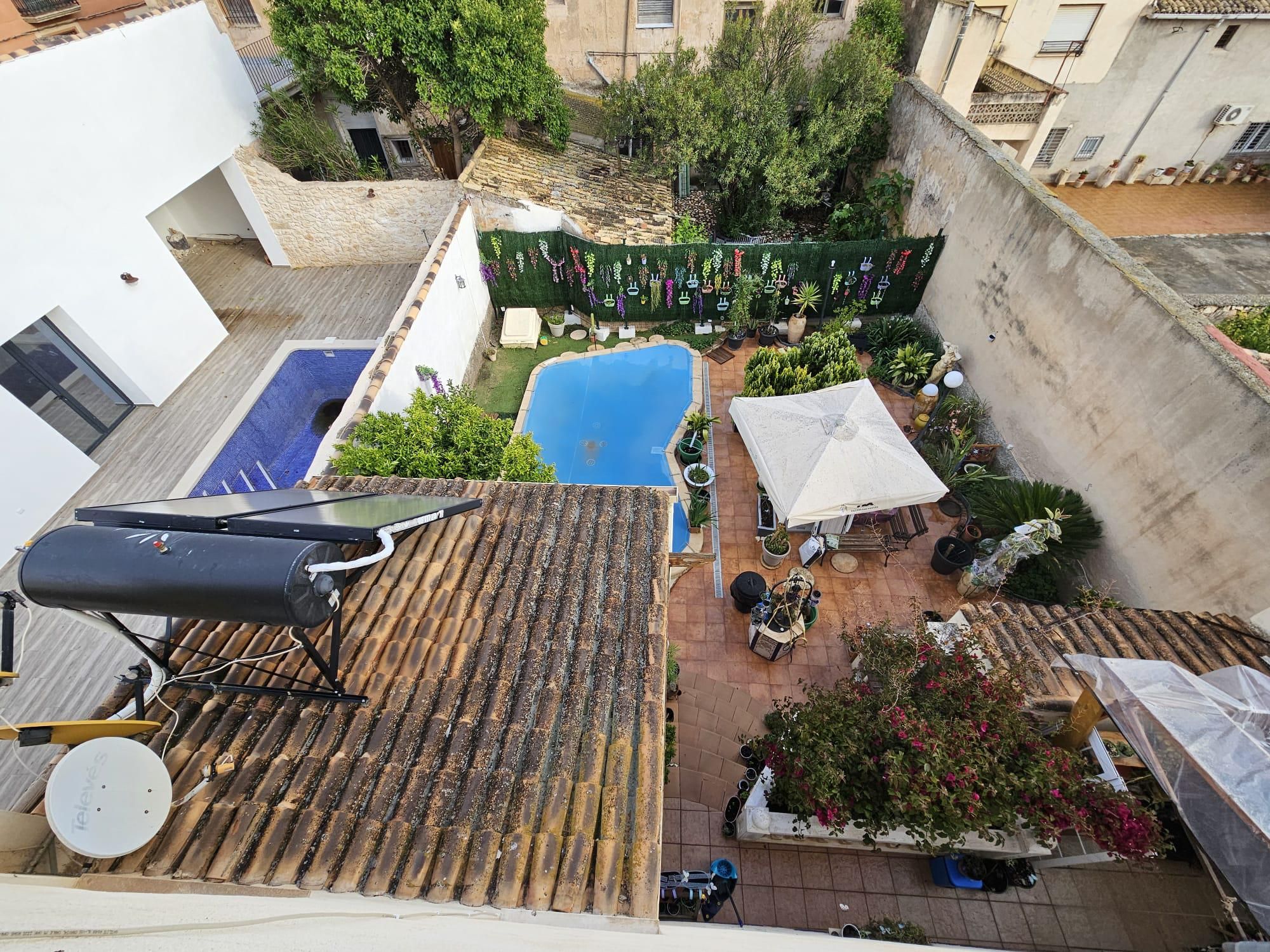 Jardín de Casa adosada en venta en El Pinós / Pinoso con Aire acondicionado, Calefacción y Jardín privado