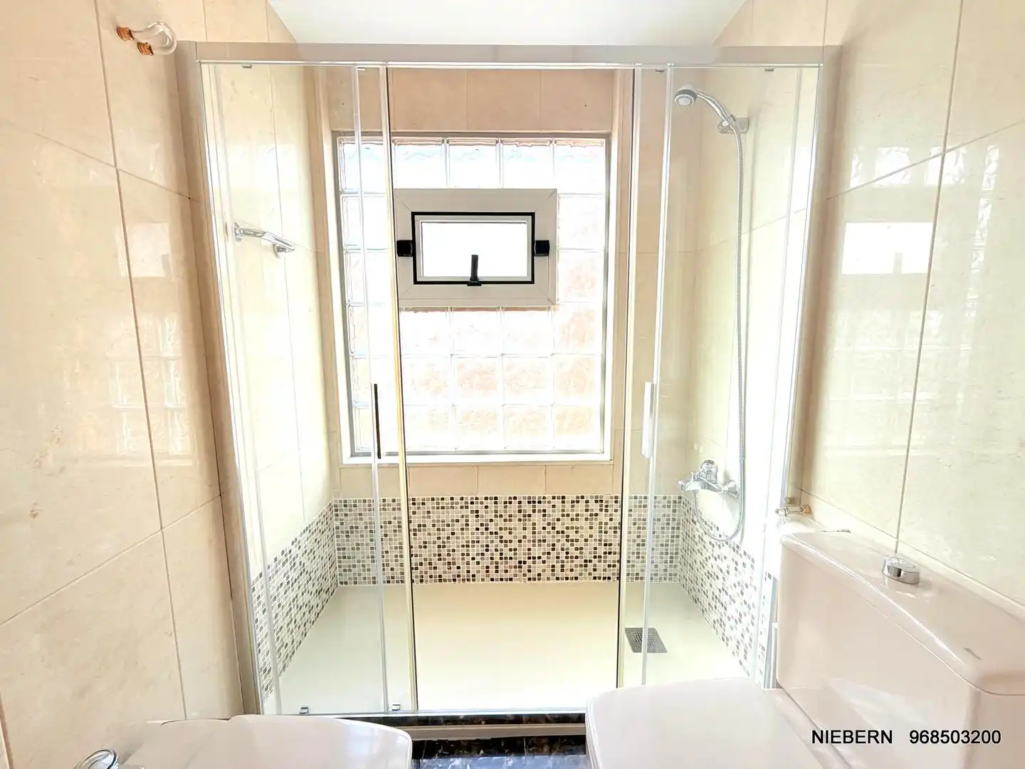 Bathroom of Flat for rent in Cartagena  with Furnished and Balcony