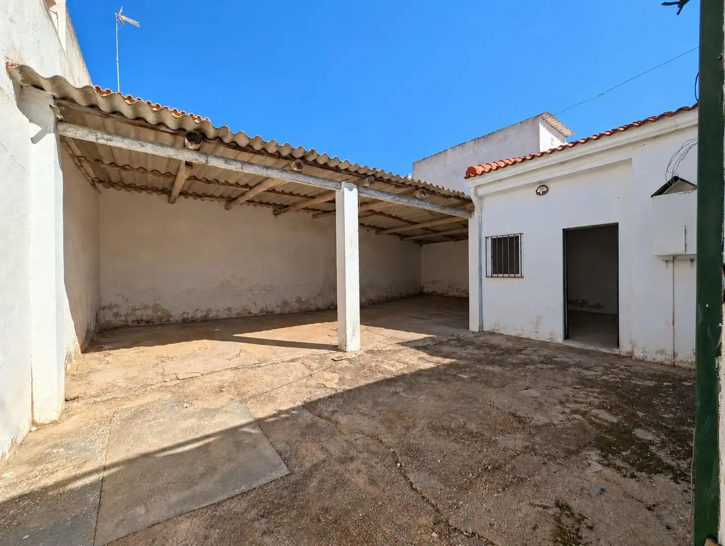 Reihenhaus zum Verkauf in Sanlúcar la Mayor, imagen 17