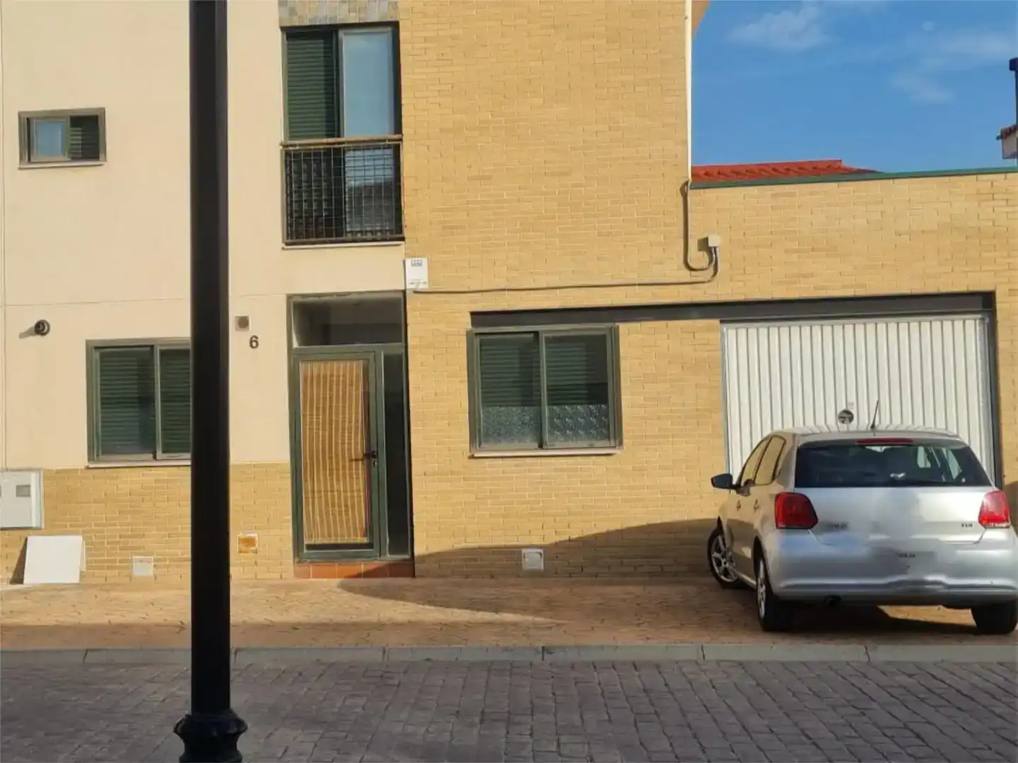 Vista exterior de Pis en venda en Las Ventas de Retamosa amb Aire condicionat i Piscina