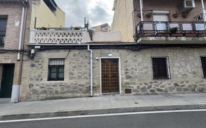 Vista exterior de Casa o xalet en venda en  Toledo Capital amb Terrassa i Traster