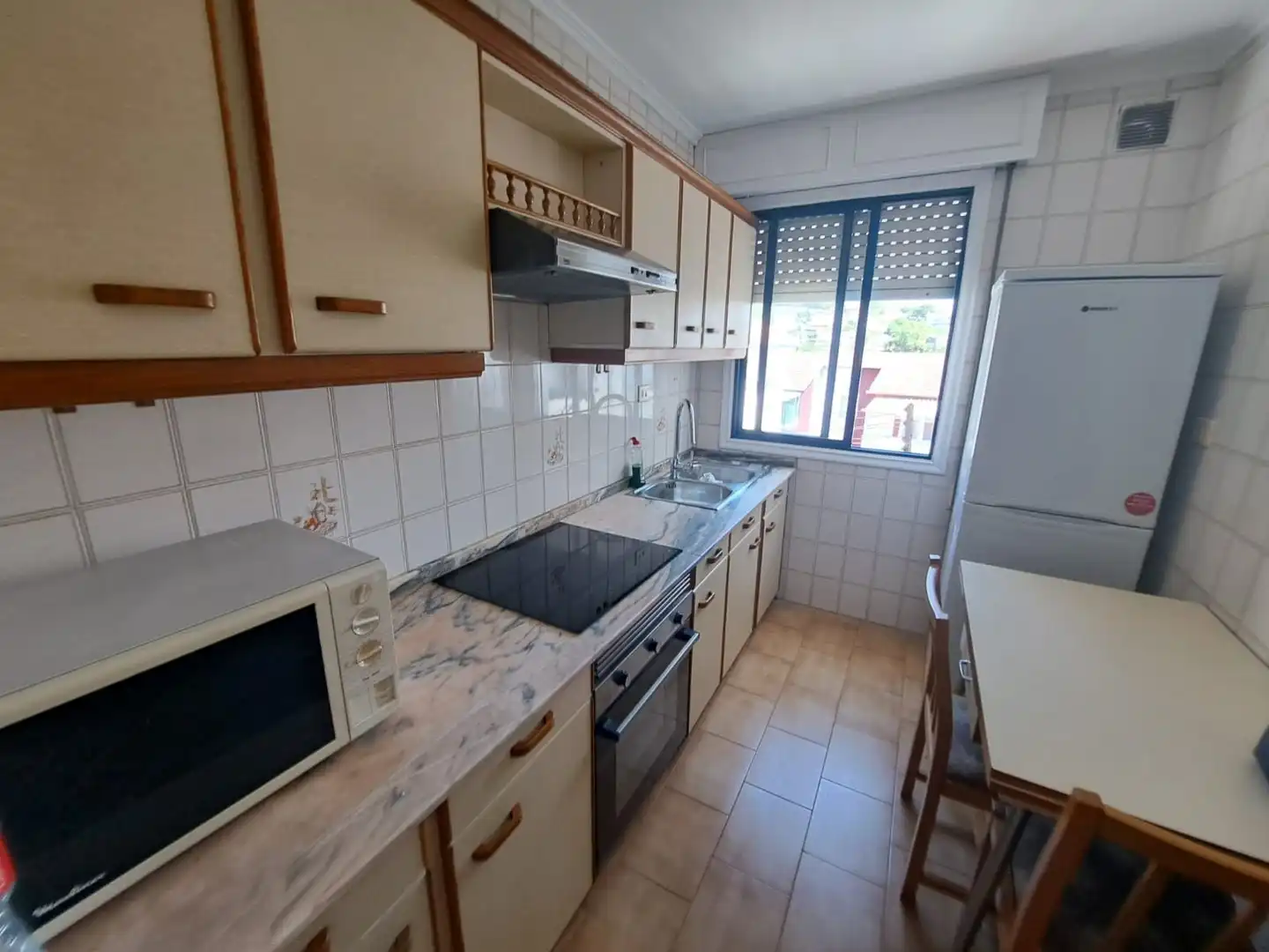 Kitchen of Flat for rent in Ourense Capital   with Heating and Furnished