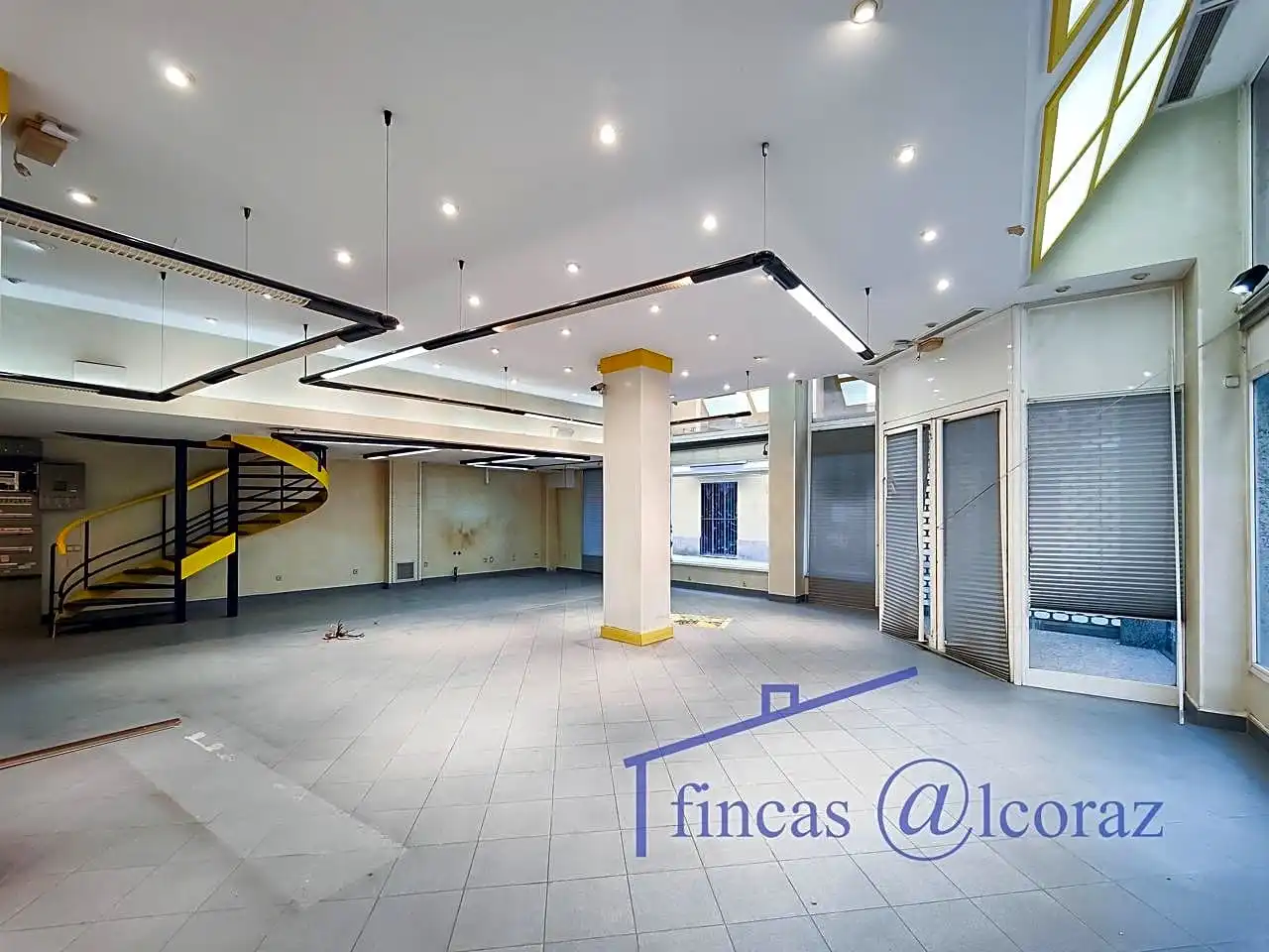 Local comercial de lloguer a San Orencio, imagen 2