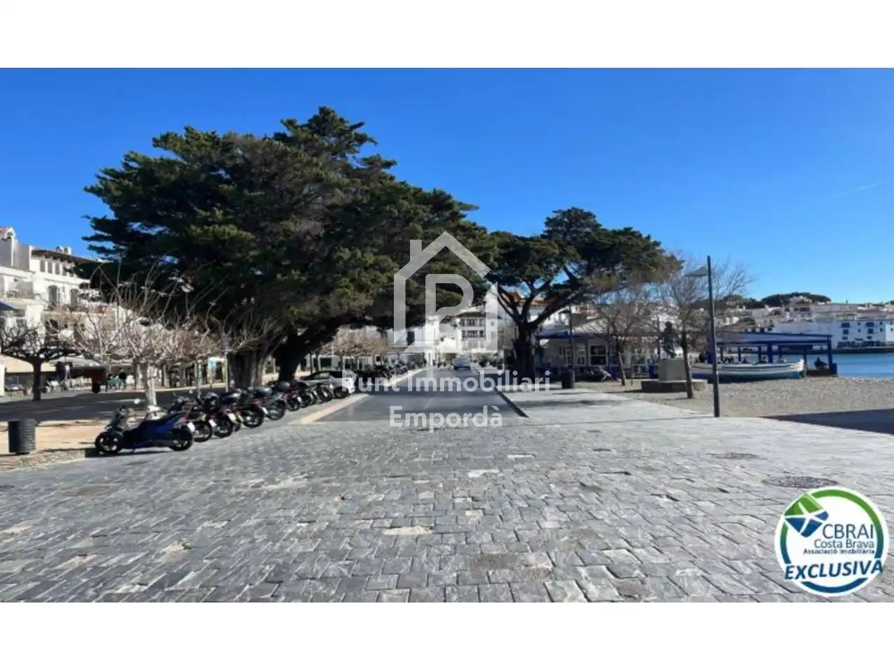 Vista exterior de Apartamento en venta en Cadaqués con Amueblado