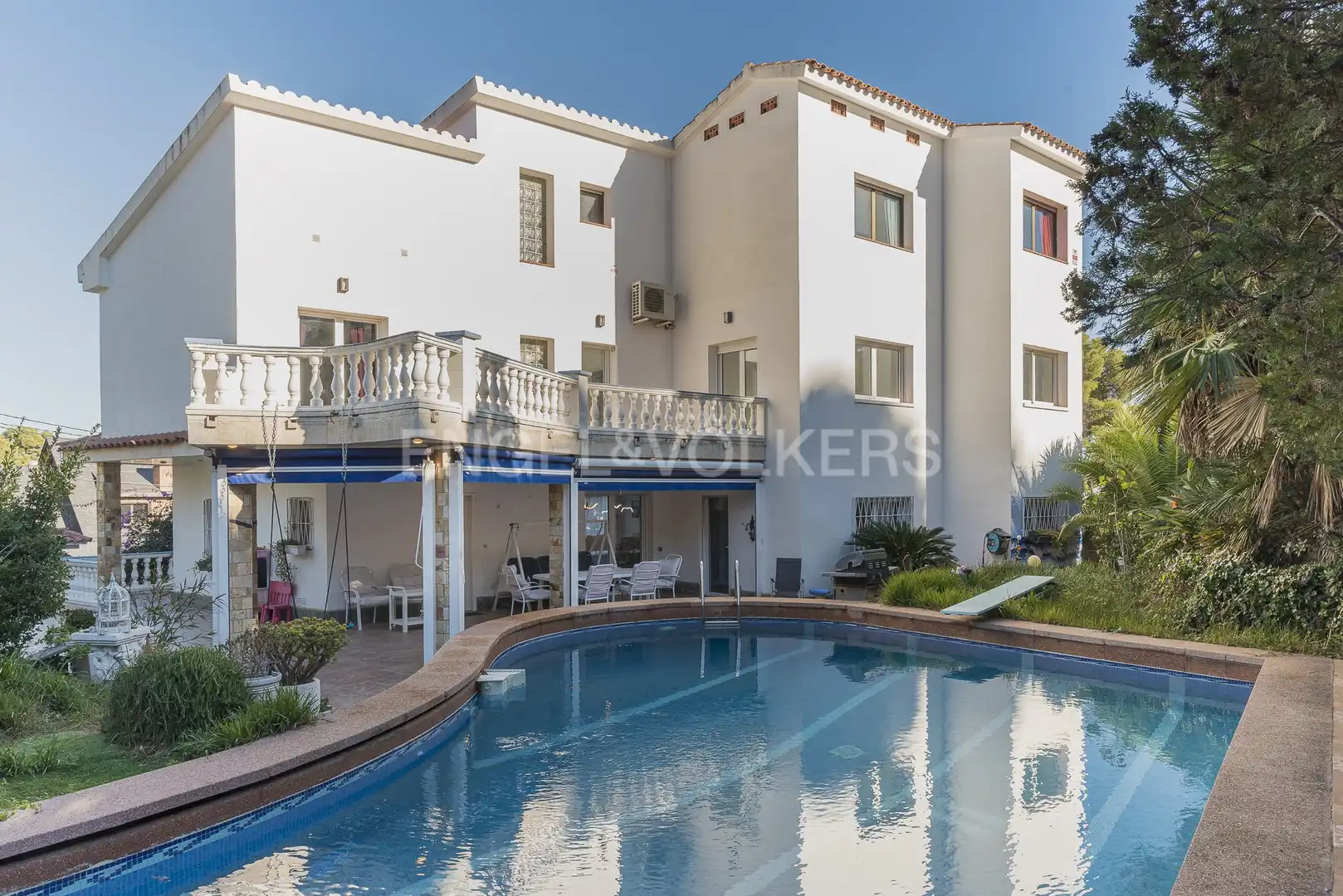 Exterior view of Houses for rent in Castelldefels  with Air Conditioner, Heating and Private garden