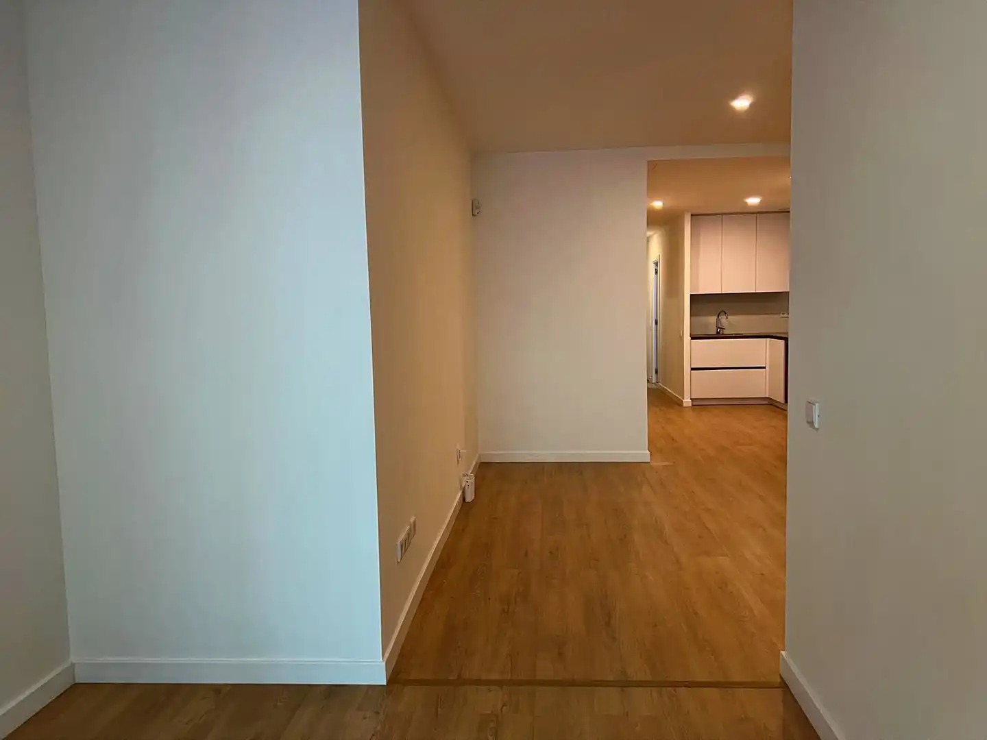 Wohnung zum Verkauf in Barcelona mit Klimaanlage, Heizung und Parkett
