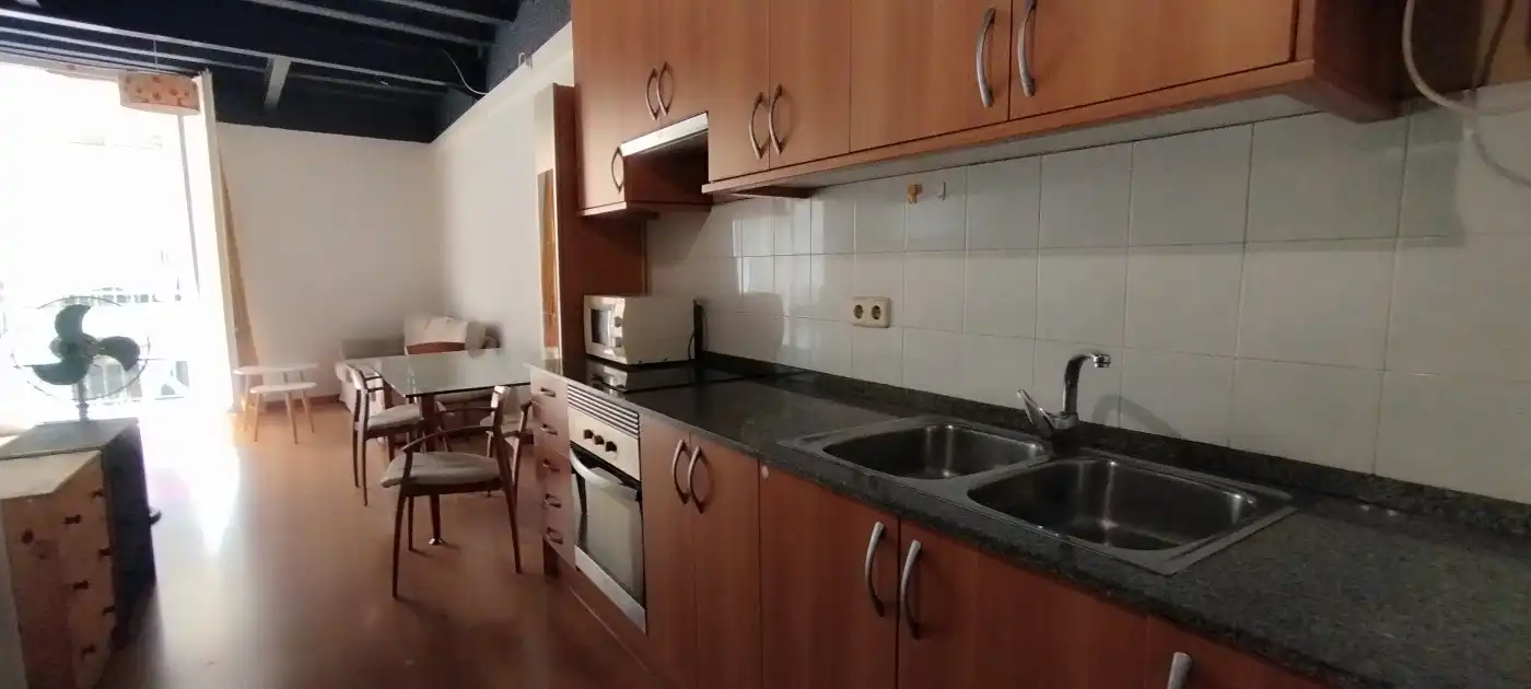 Loft de lloguer a Carrer de les Carretes, El Raval