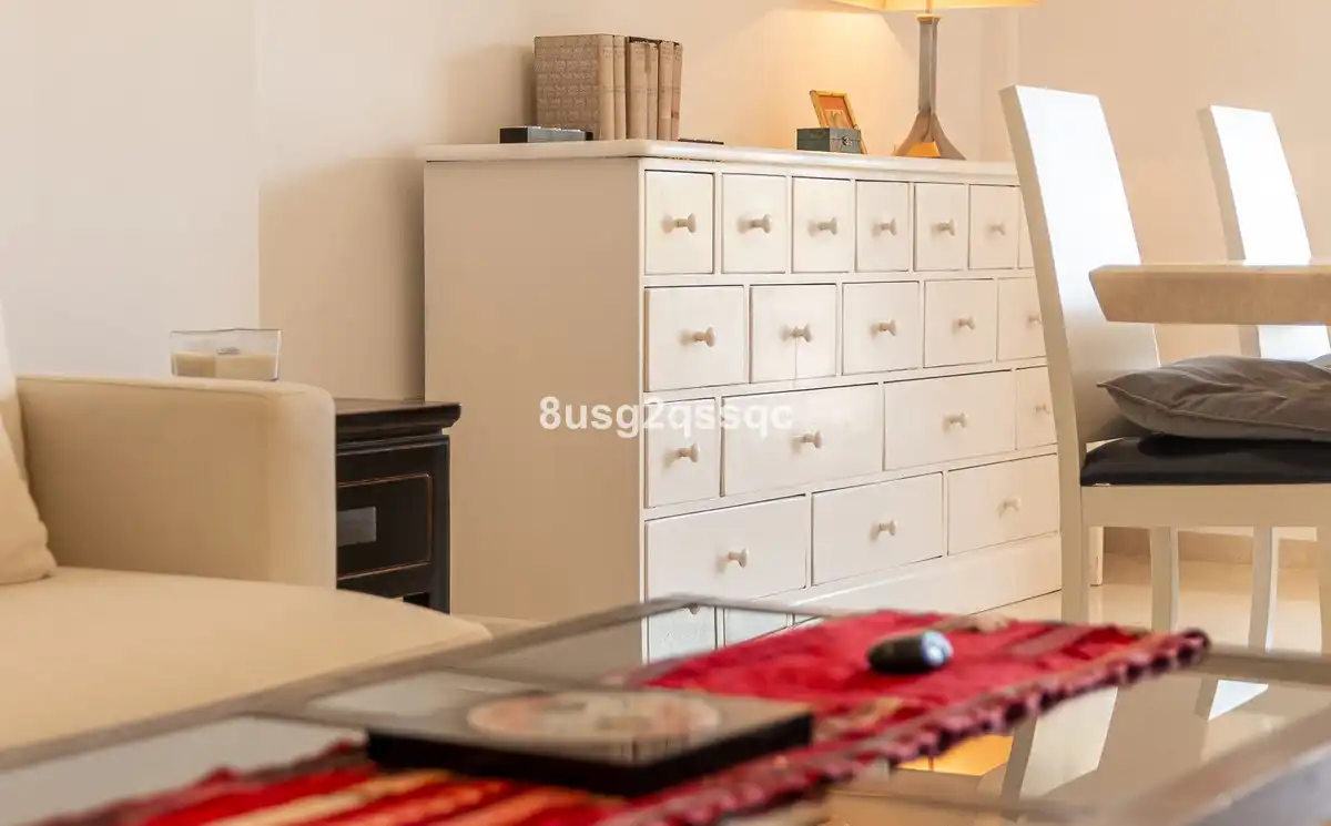 Bedroom of Flat for sale in Estepona  with Air Conditioner, Furnished and TV