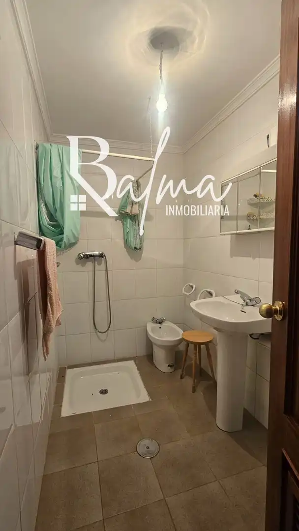Bathroom of Detached homes for sale in Villanueva del Trabuco  with Air Conditioner and Storage room