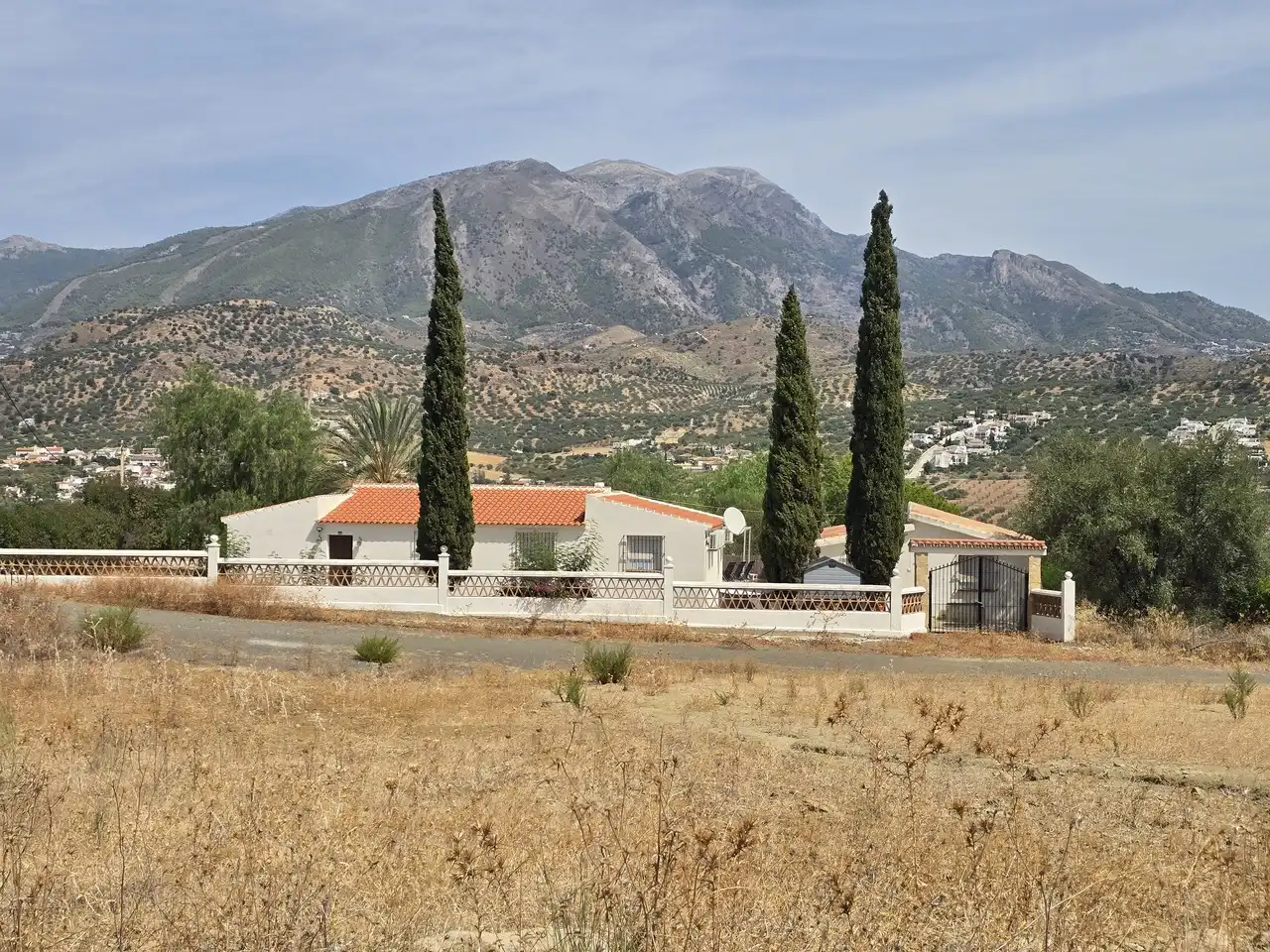 Casa amb piscina en venda a Viñuela