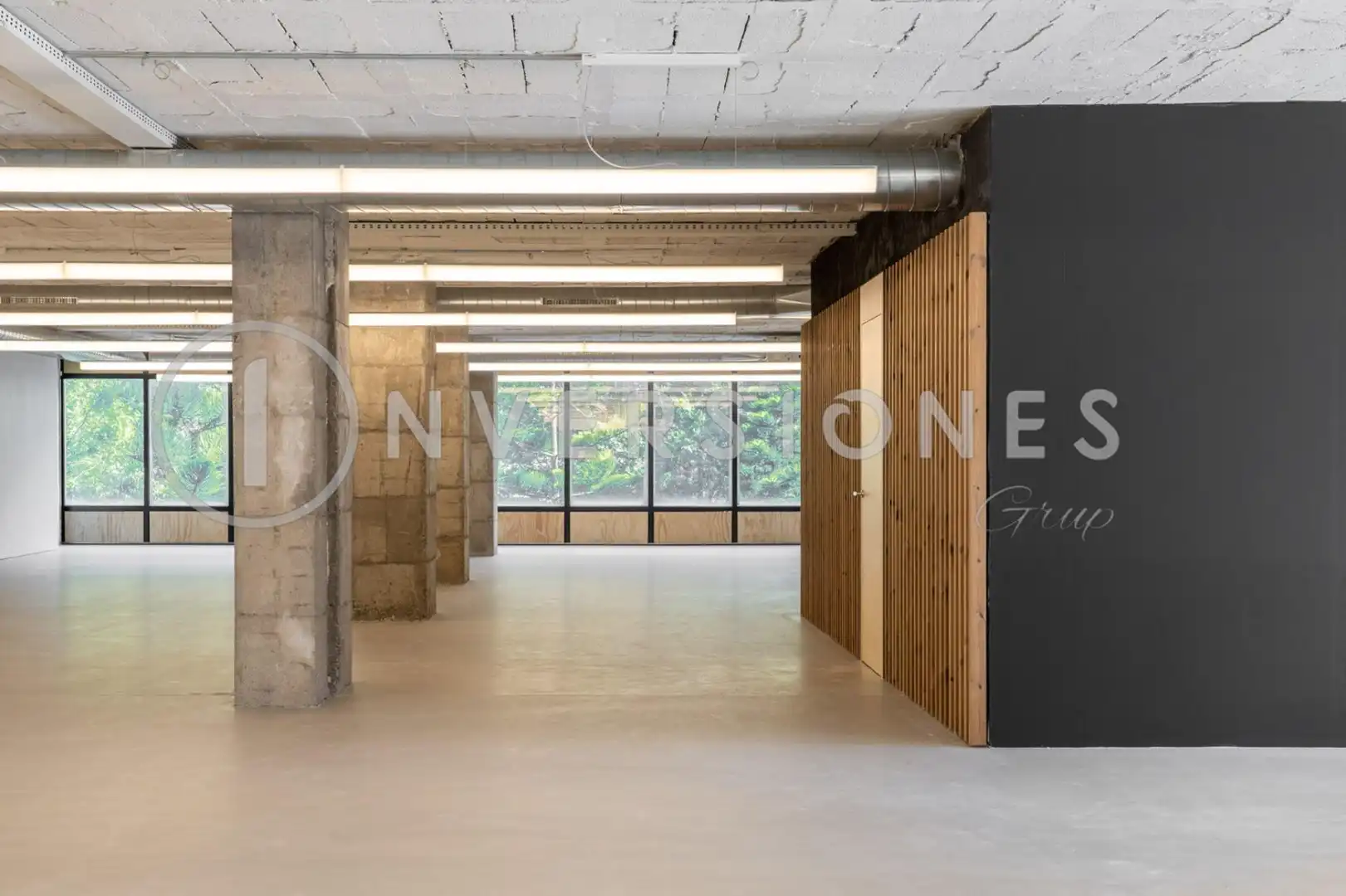 Office for rent in L'Hospitalet de Llobregat  with Air Conditioner