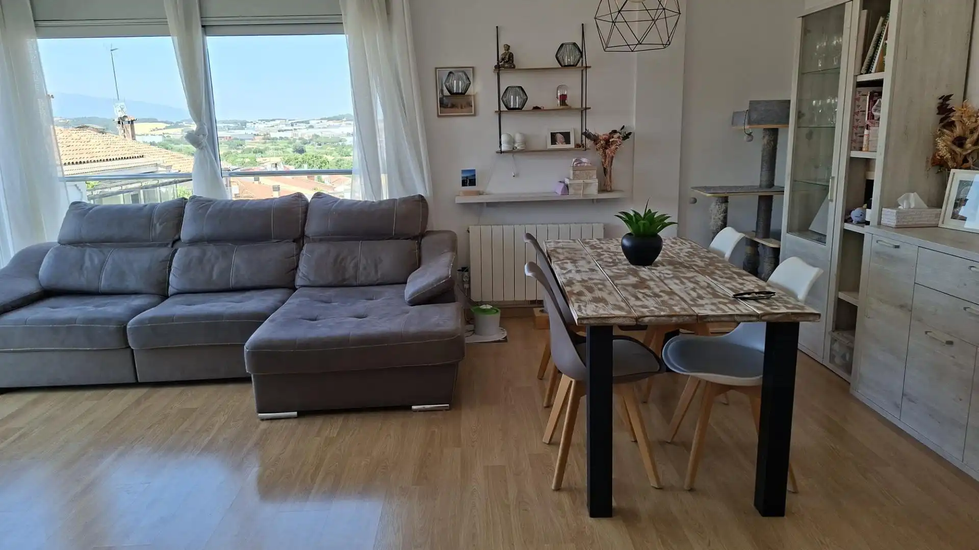 Living room of Flat for sale in Parets del Vallès  with Air Conditioner and Heating