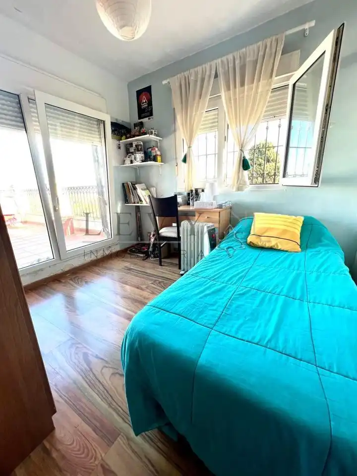 Dormitori de Casa o xalet en venda en Torremolinos amb Calefacció, Jardí privat i Terrassa