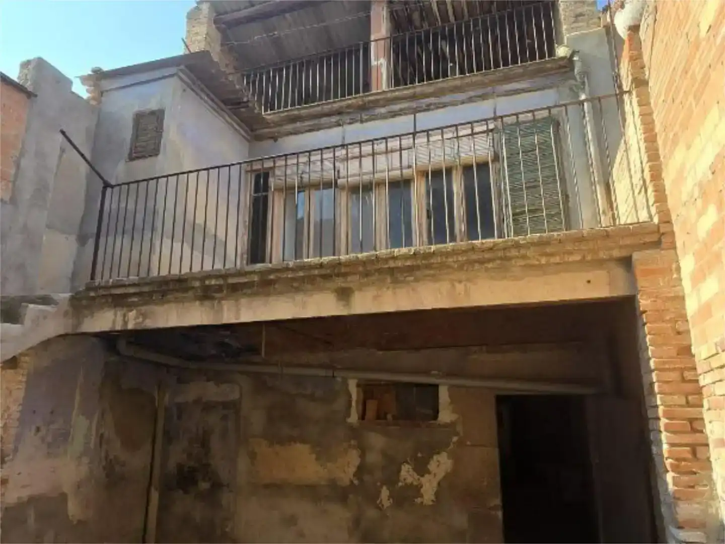 Vista exterior de Pis en venda en Bellvís amb Balcó