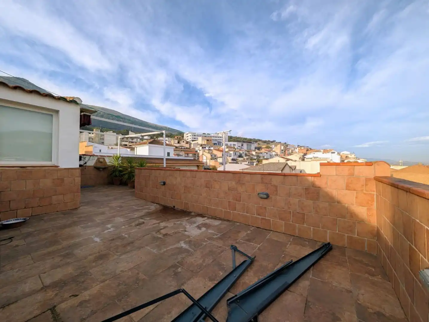 Vista exterior de Dúplex en venda en Loja amb Calefacció, Terrassa i Traster
