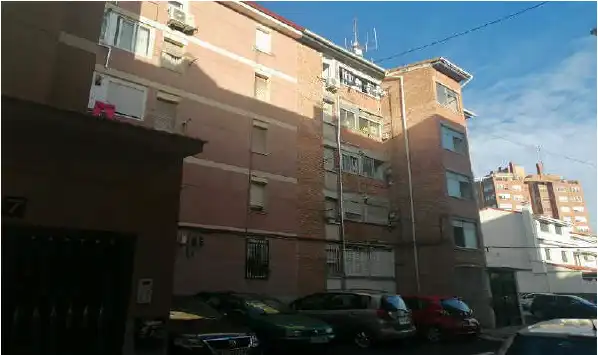Vista exterior de Pis en venda en Madrid