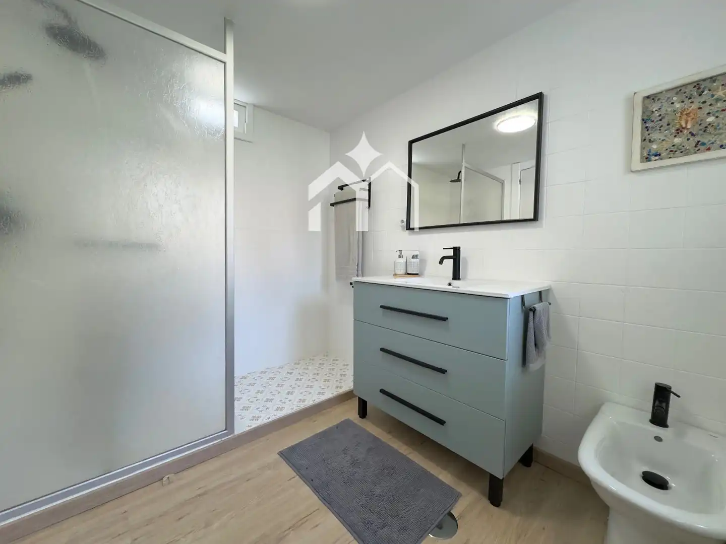 Bathroom of Houses for sale in Moaña  with Heating, Private garden and Parquet flooring