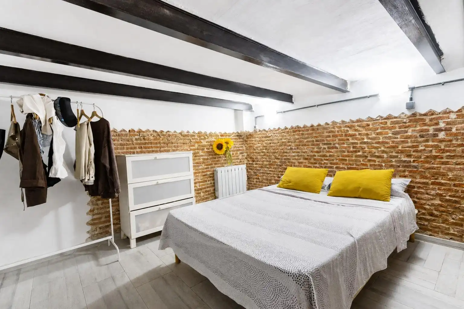 Habitación de Piso en venta en Madrid con Calefacción