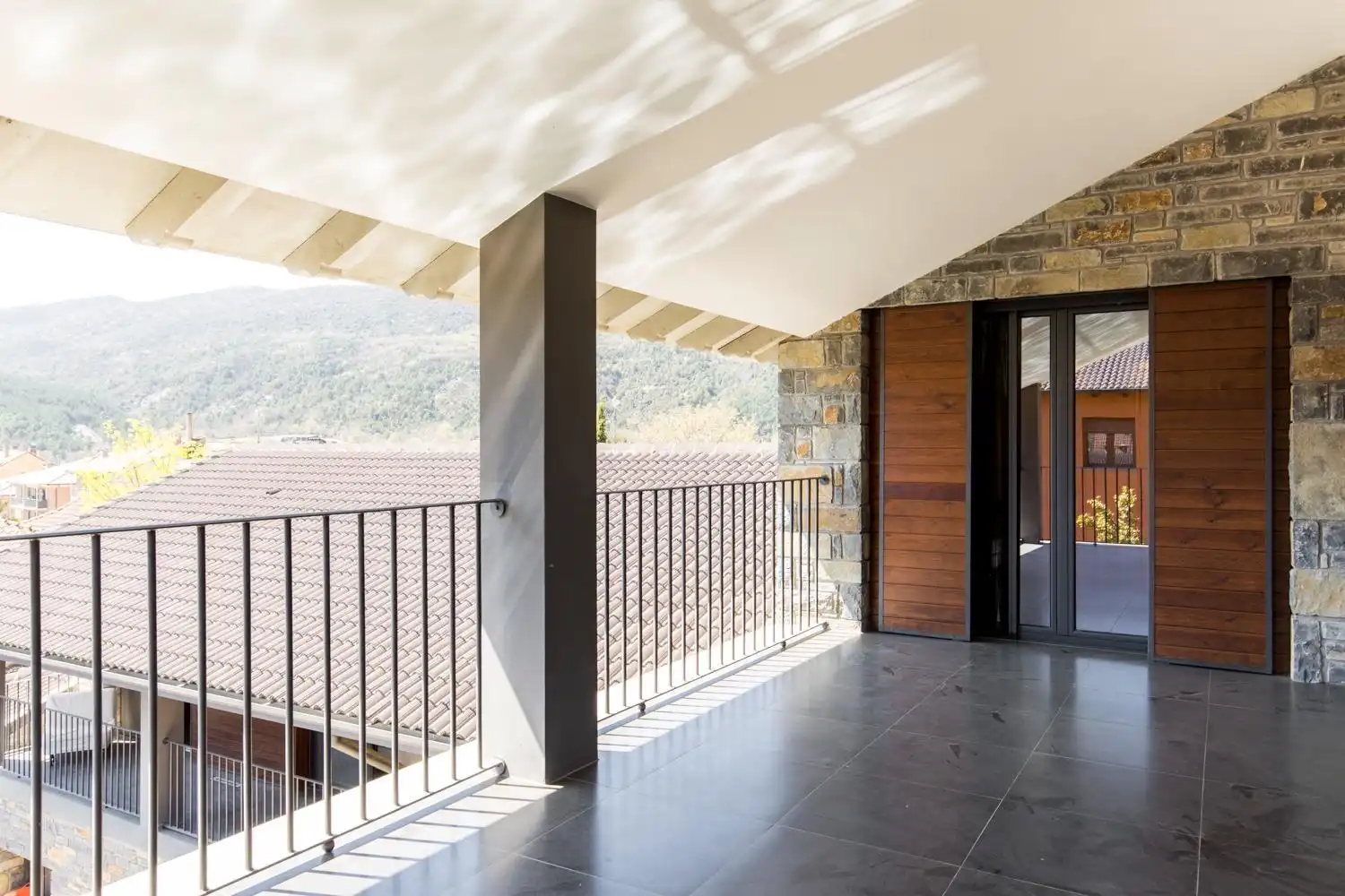 Terraza de Casa o chalet en venta en Boltaña con Aire acondicionado, Calefacción y Jardín privado