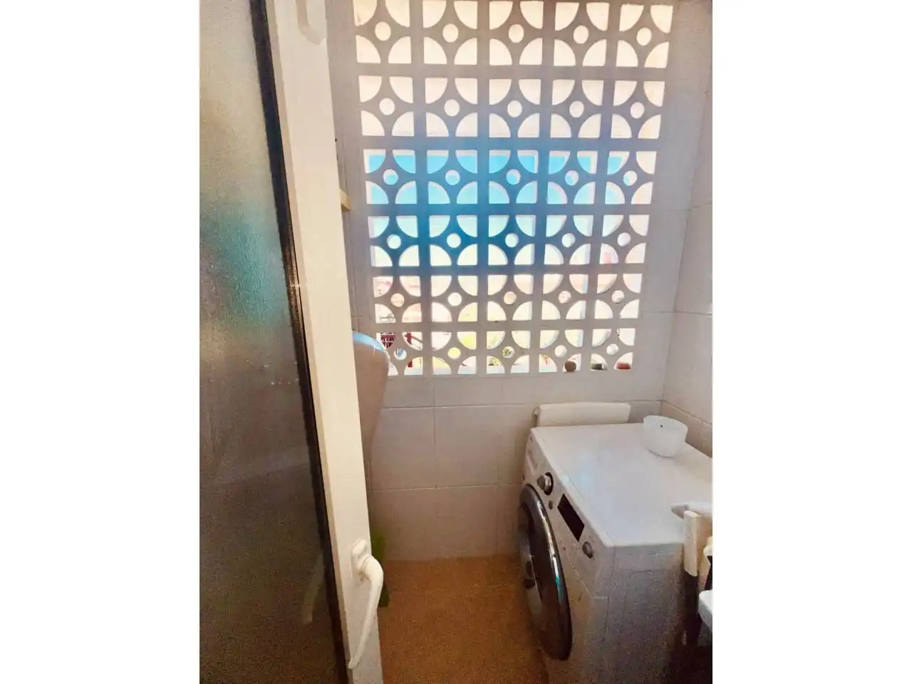 Bany de Apartament en venda en Santa Pola amb Piscina comunitària